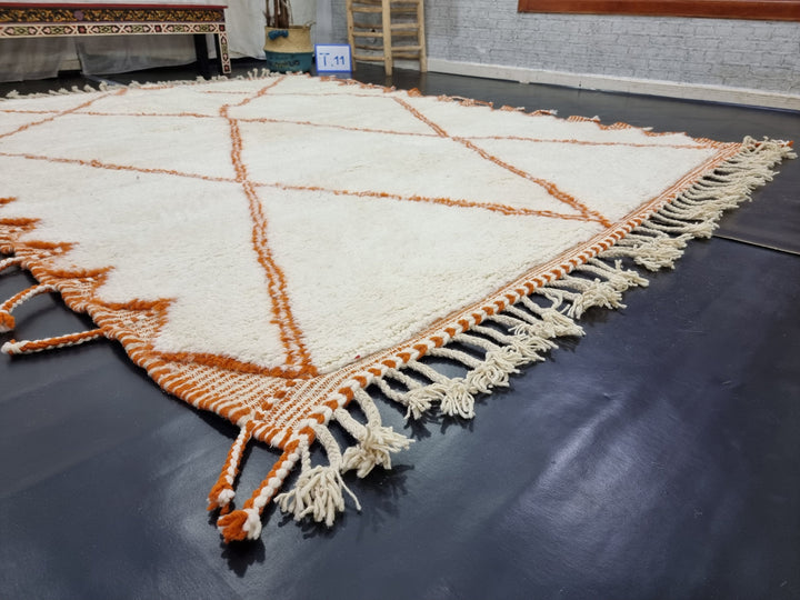 UNIQUE BENIOURAIN RUG, Moroccan Rug, Sheep Wool Rug, Geometric Rug, Orange And White Rug, Handmade Berber Rug, Azilal Rug, Handwoven Rug