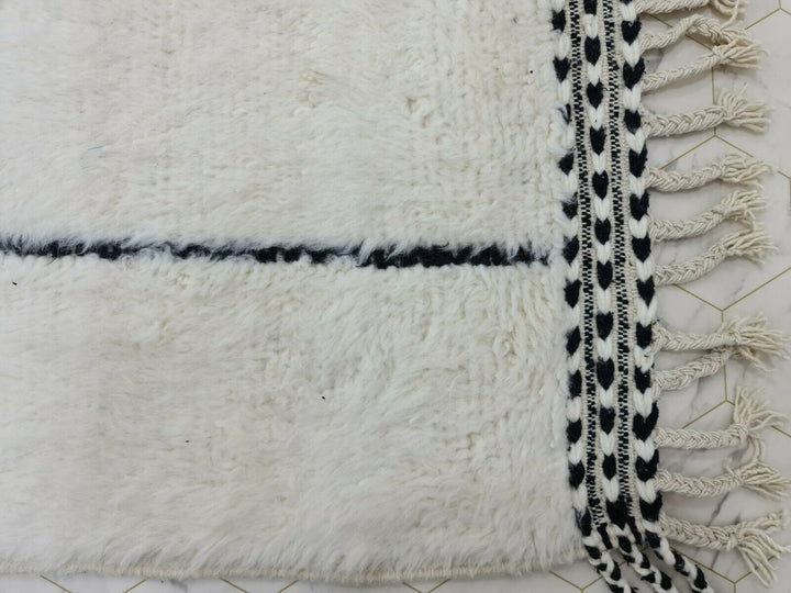 WONDERFUL BENIOURAIN CARPET,Moroccan Handmade Rug, White And Black Rug, Abstract Rug, Handmade Wool Carpet, Azilal Berber Rug, Handwoven Rug