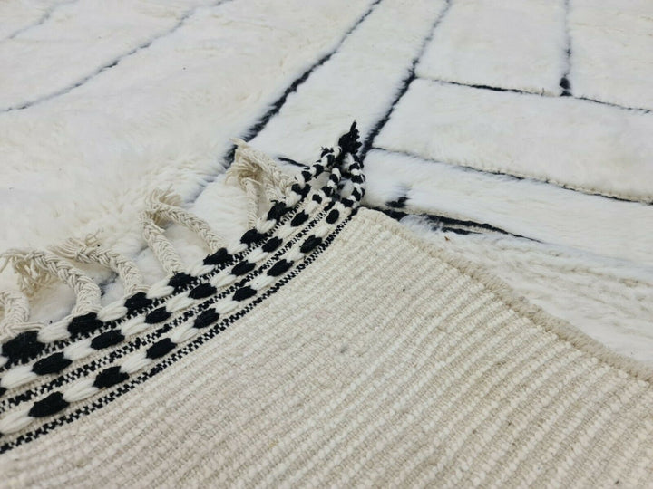 WONDERFUL BENIOURAIN CARPET,Moroccan Handmade Rug, White And Black Rug, Abstract Rug, Handmade Wool Carpet, Azilal Berber Rug, Handwoven Rug